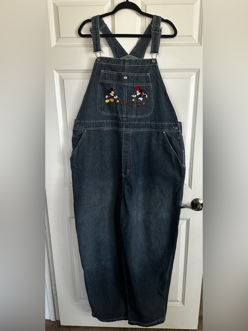 Vintage•Disney Plus size Denim Overalls with embroidered Minnie&Mickey. 1XL.